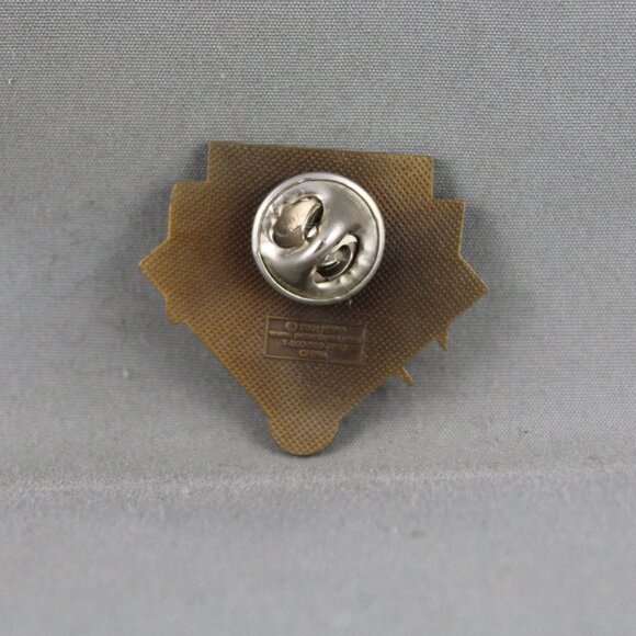 Washington Wizards Pin (VTG) - Stamped Pin with Team Logo - Peter David - Picture 2 of 3